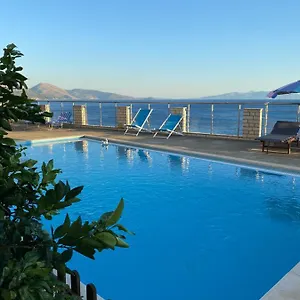 Apartmán Ionian Bay, Qëparo